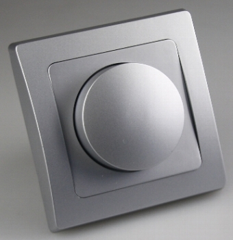 DELPHI silber Dimmer für elektronische Trafos 250V~/ 300W, inkl. Rahmen, UP